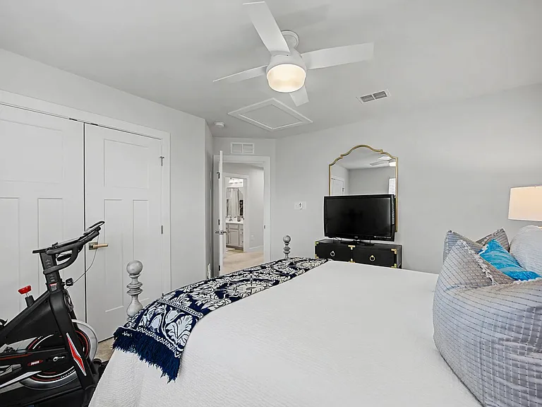 18307 Sagamore Dr — Photo 45