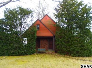 1194 Lebanon Rd, Manheim, PA 17545