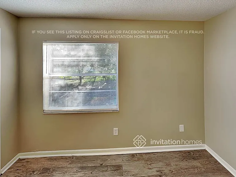 340 Micanopy Ct — Photo 10