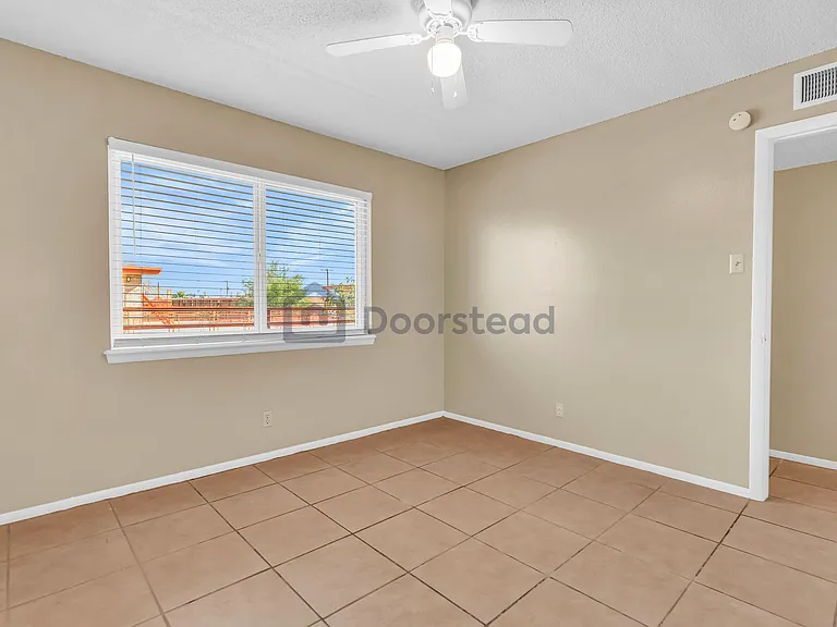 9400 Montrose Ct #31 — Photo 16