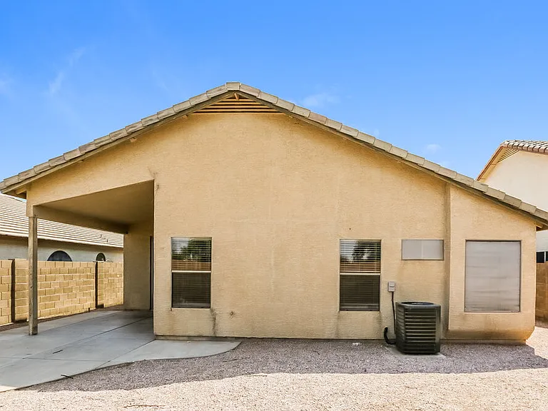 1058 S Sierra St — Photo 19