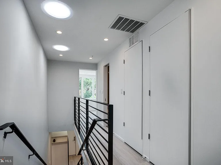 467 Duvall Ct SE — Photo 17