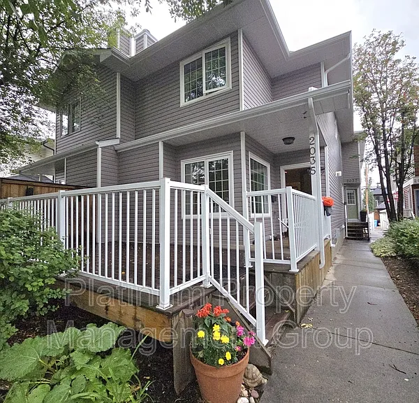2035 2nd Ave NW #1 — Photo 2