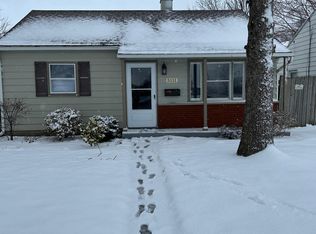5111 Bennett Rd, Toledo, OH 43612