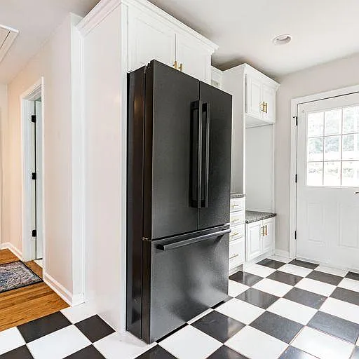 5513 Meadowbrook Rd — Photo 16