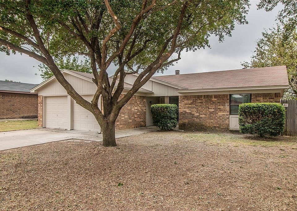 1st image of 705 Meadowdale Dr
