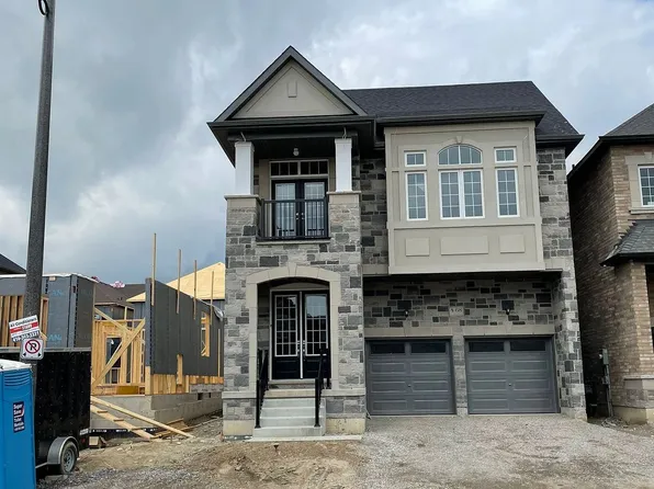 68 Stowmarket St, Caledon, ON L7C 4B1