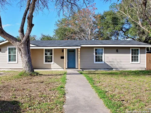 1003 E Randall, Beeville, TX 78102