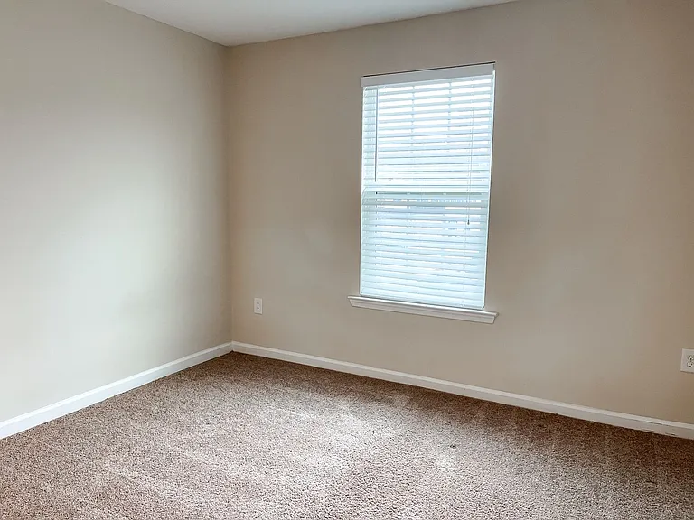 120 Kelly St — Photo 45