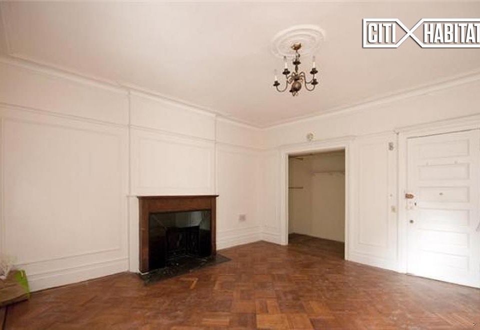 2nd image of 250 W 71st St APT 3R