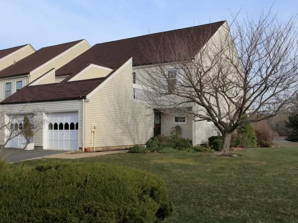 45 Galway Dr, Mendham, NJ 07945