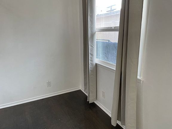 Eating area with window