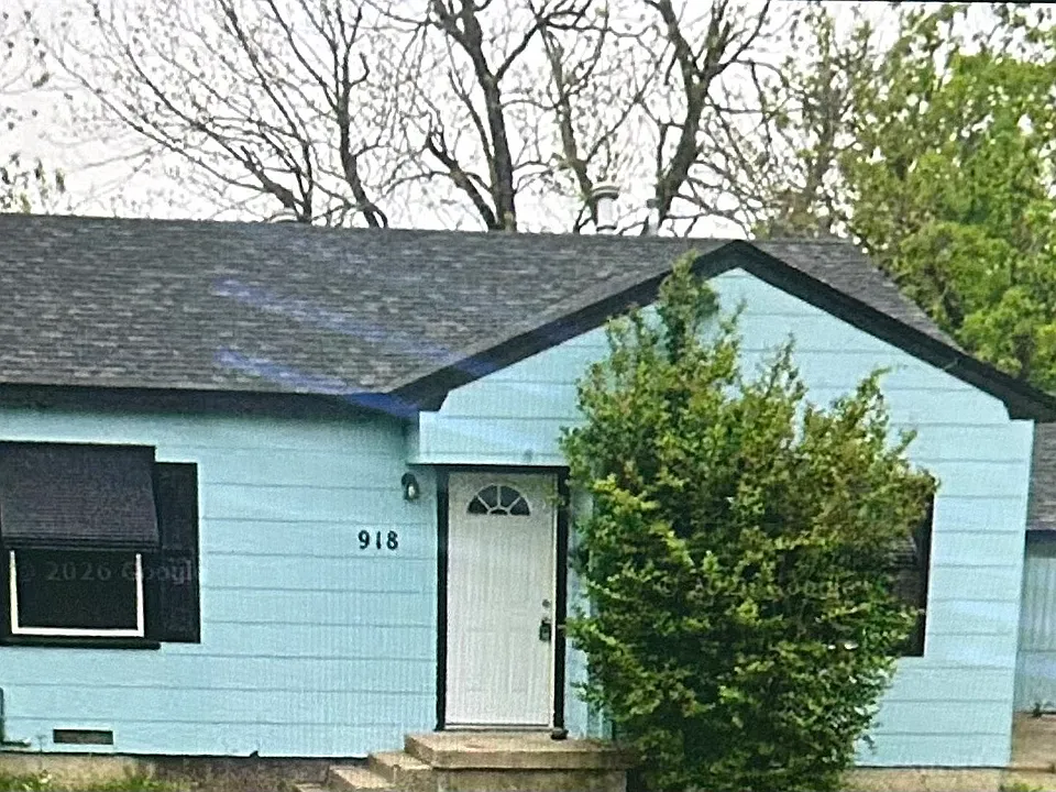 918 Bowie Ct