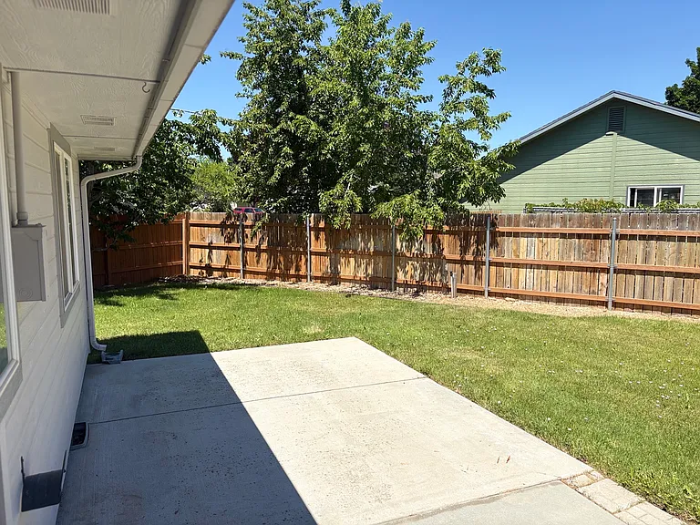 300 W Spicewood Dr — Photo 35