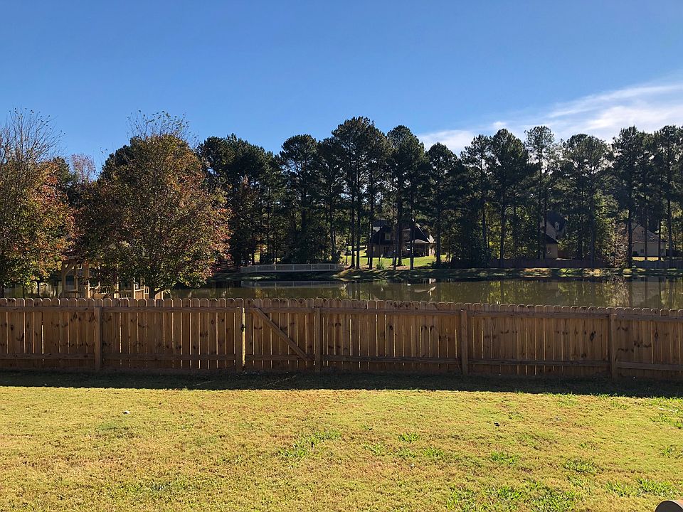 2nd image of 112 Weeping Cir