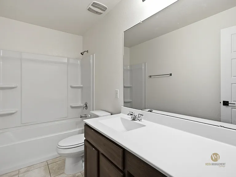 11414 Amberina — Photo 34