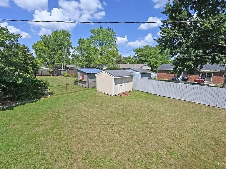 8608 Linderwood Ln — Photo 38