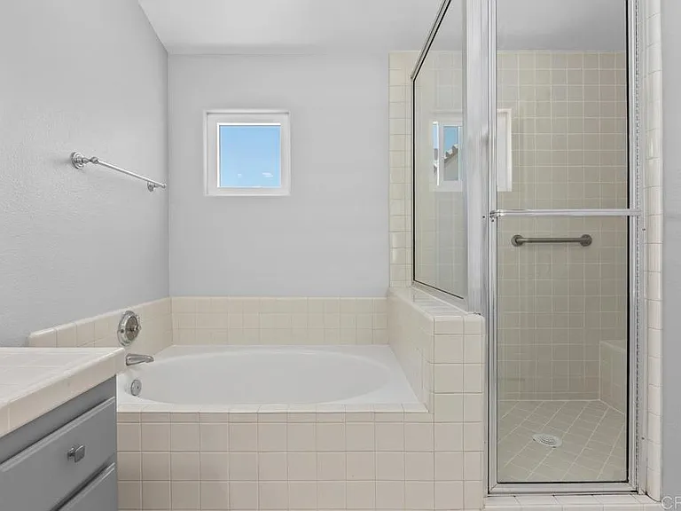 4878 Marathon Way — Photo 38