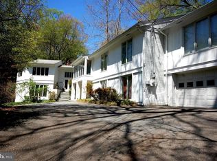 6215 Goldsboro Rd #E, Bethesda, MD 20817