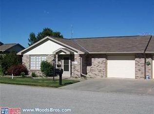 804 Country View Ln #2, Firth, NE 68358