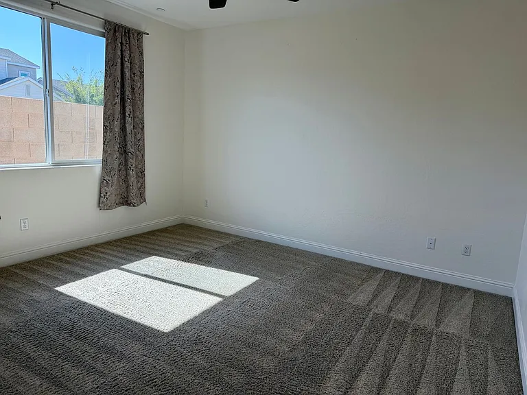 5817 E Truman Ave — Photo 28