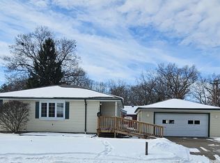 2805 Monticello Dr, Port Huron, MI 48060