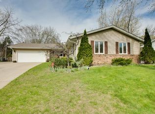 3431 Vivian Ave, Shoreview, MN 55126