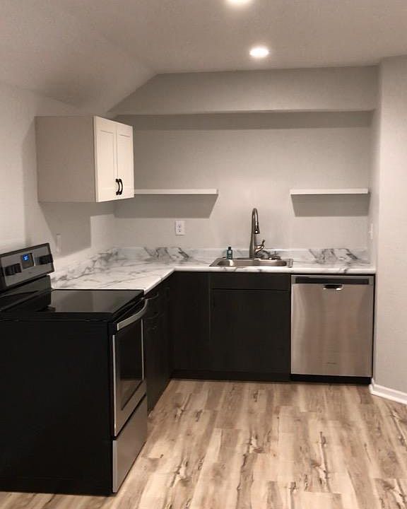 1st image of 317 S Pine St #3