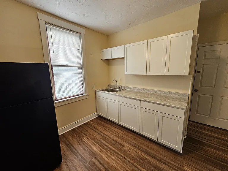 3 Lachman Way — Photo 2