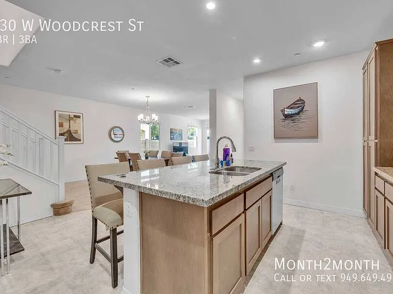 630 W Woodcrest St — Photo 16
