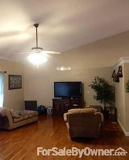 2nd image of 4404 Simpson Ln