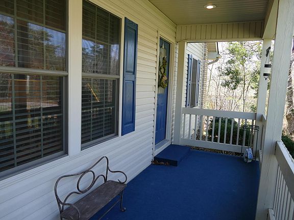 3rd image of 524 Lakeview Dr