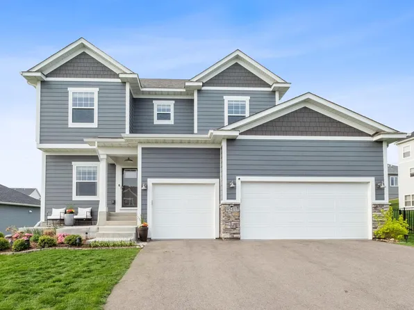 9541 James Cir N, Lake Elmo, MN 55042