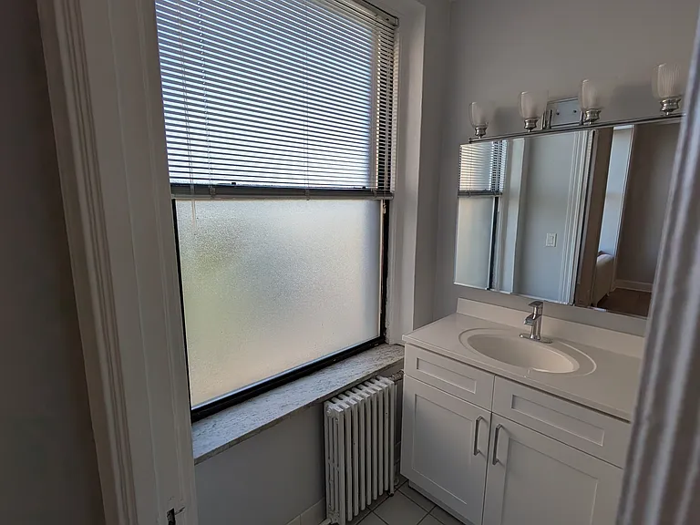 3330 N Lake Shore Dr — Photo 25