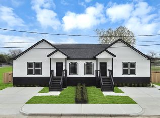 5201 Wylie St #2, Houston, TX 77026