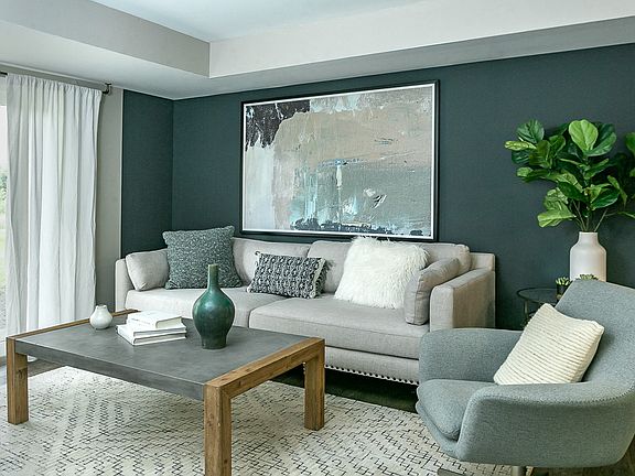 Fairways of Naperville Living Area