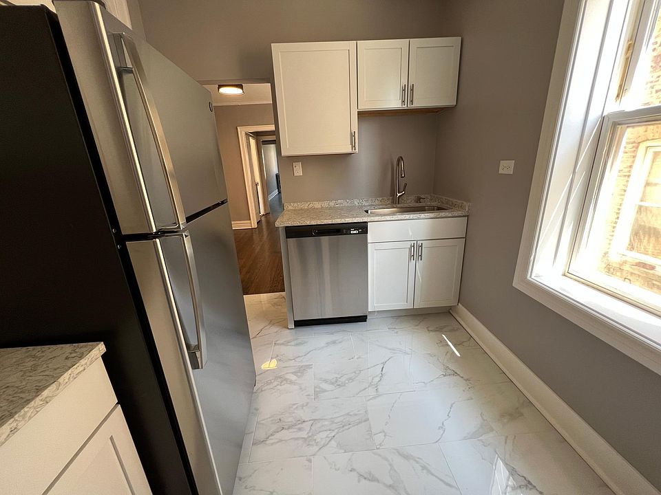 1st image of 4664 N Spaulding Ave #1F