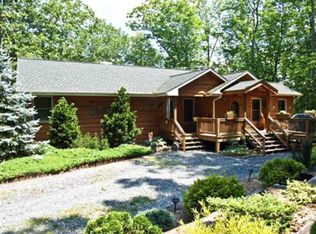 255 Moonfish Ln, Boone, NC 28607