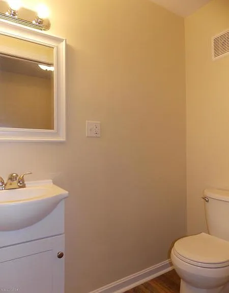 103 S Spring St #1 — Photo 5