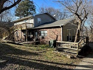 1st image of 828 W Caraway St