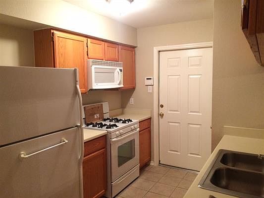 4th image of 5222 Southlake Dr