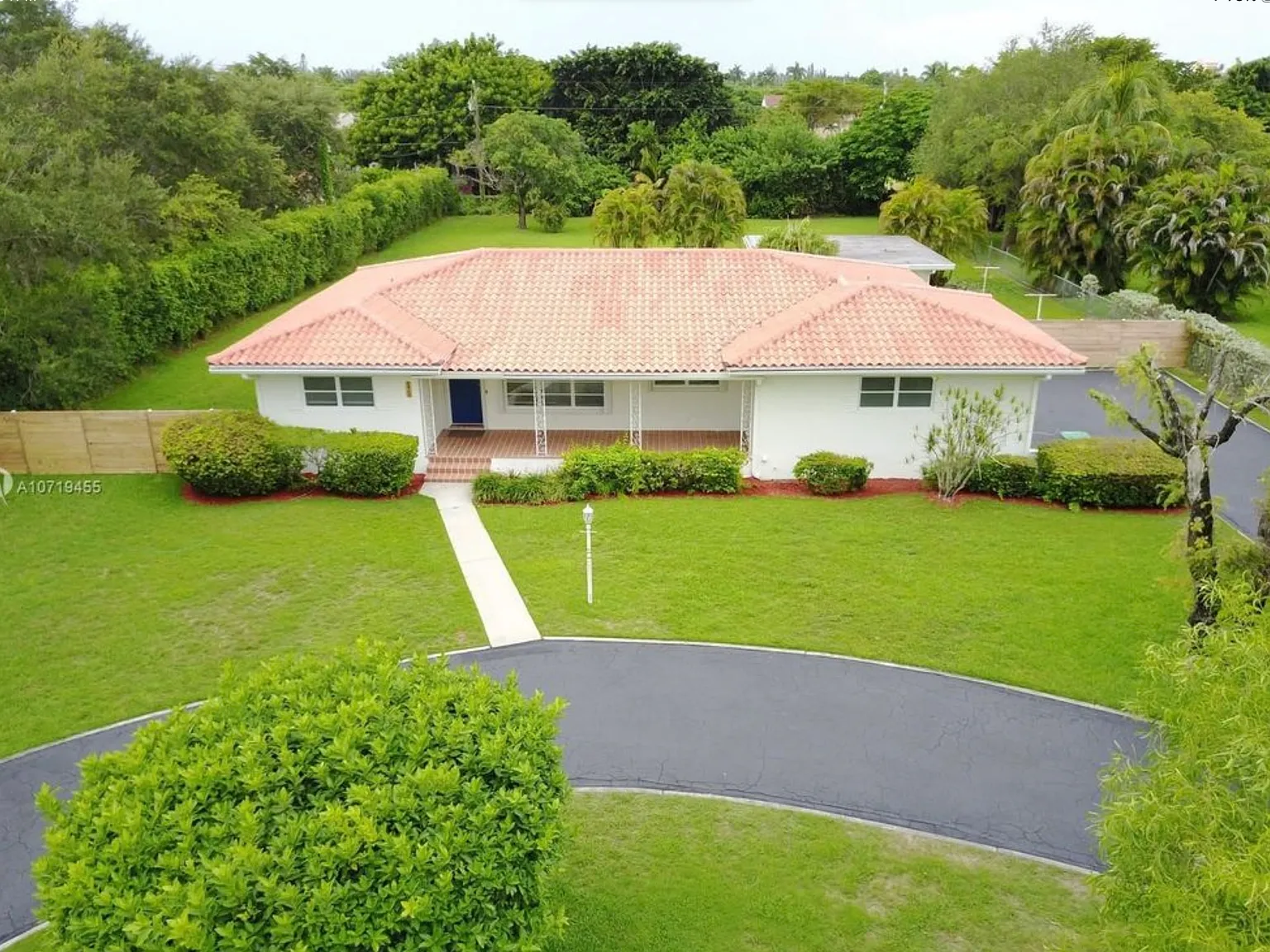 3 bed, 1748 sqft, $5,500 — Photo 1