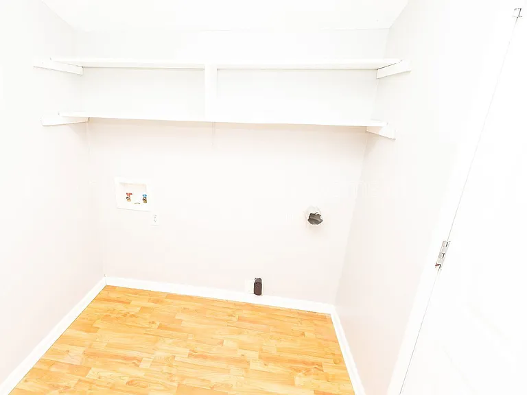 901 Forest Dale Ln #B — Photo 12