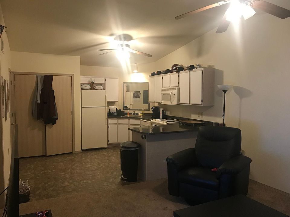 1st image of 21 Trevino Ln APT 5