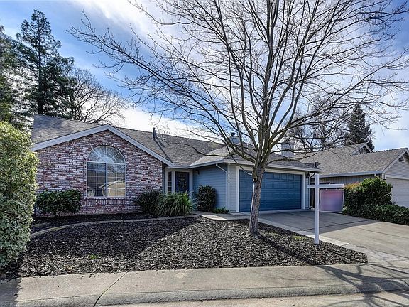 3rd image of 6720 Palmtree Ct