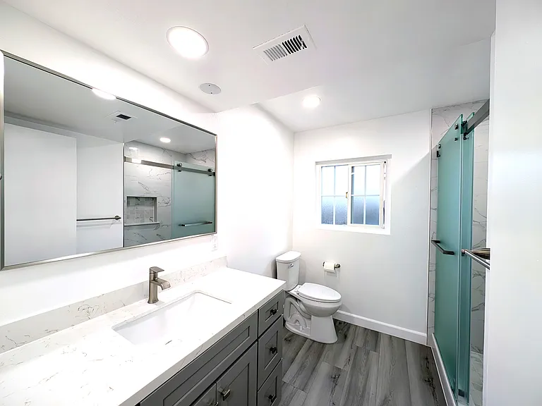 Completely New bathroom