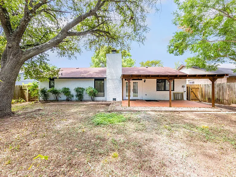 7601 W Gate Blvd — Photo 41