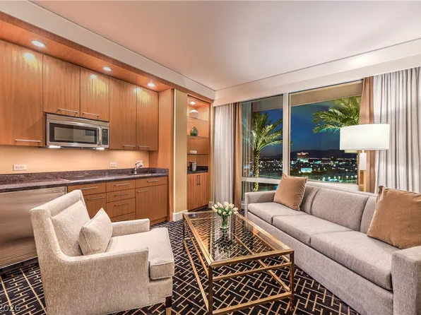 2000 N Fashion Show Dr Unit 1616, Las Vegas, NV 89109