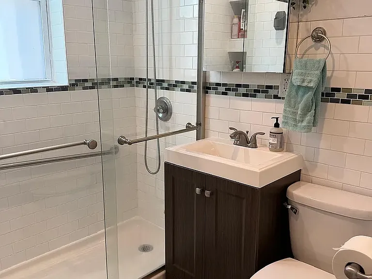 2344 28th St #1 — Photo 7