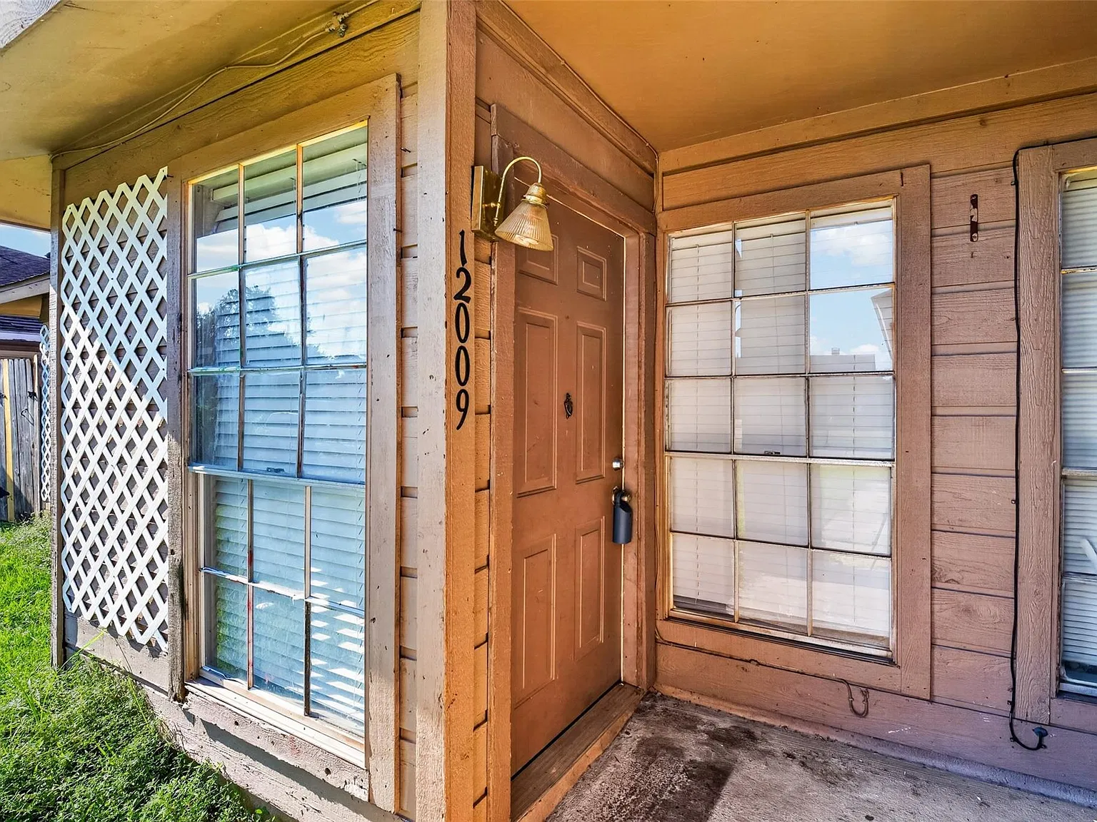 2 bed, 1.0 bath, 938 sqft, $1,100 — Photo 3
